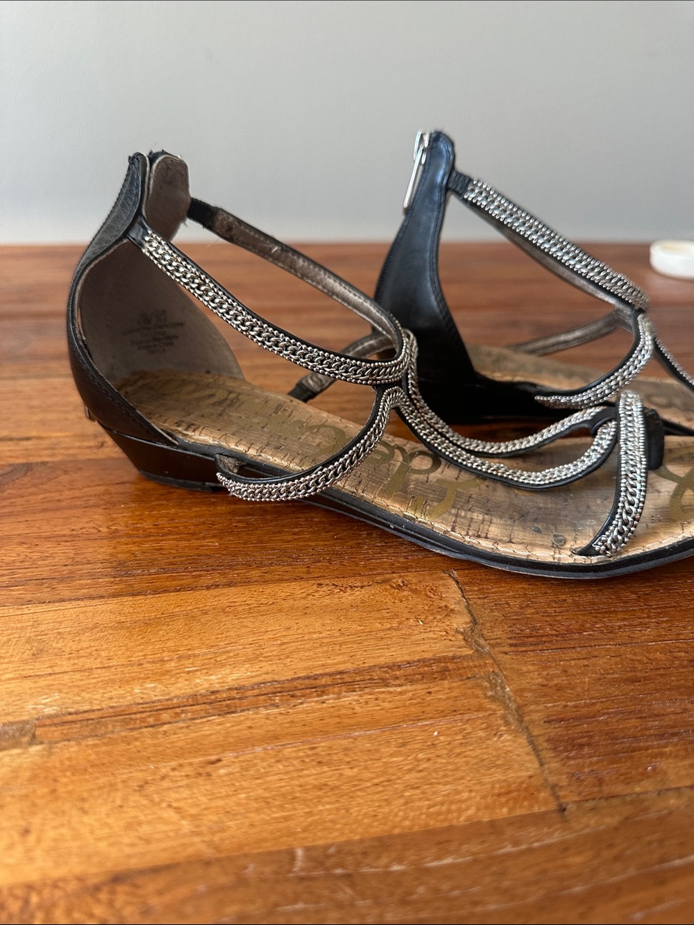 Sam Edelman Women's Black Strappy T-Style Wedge Sandals - Picture 2 of 4